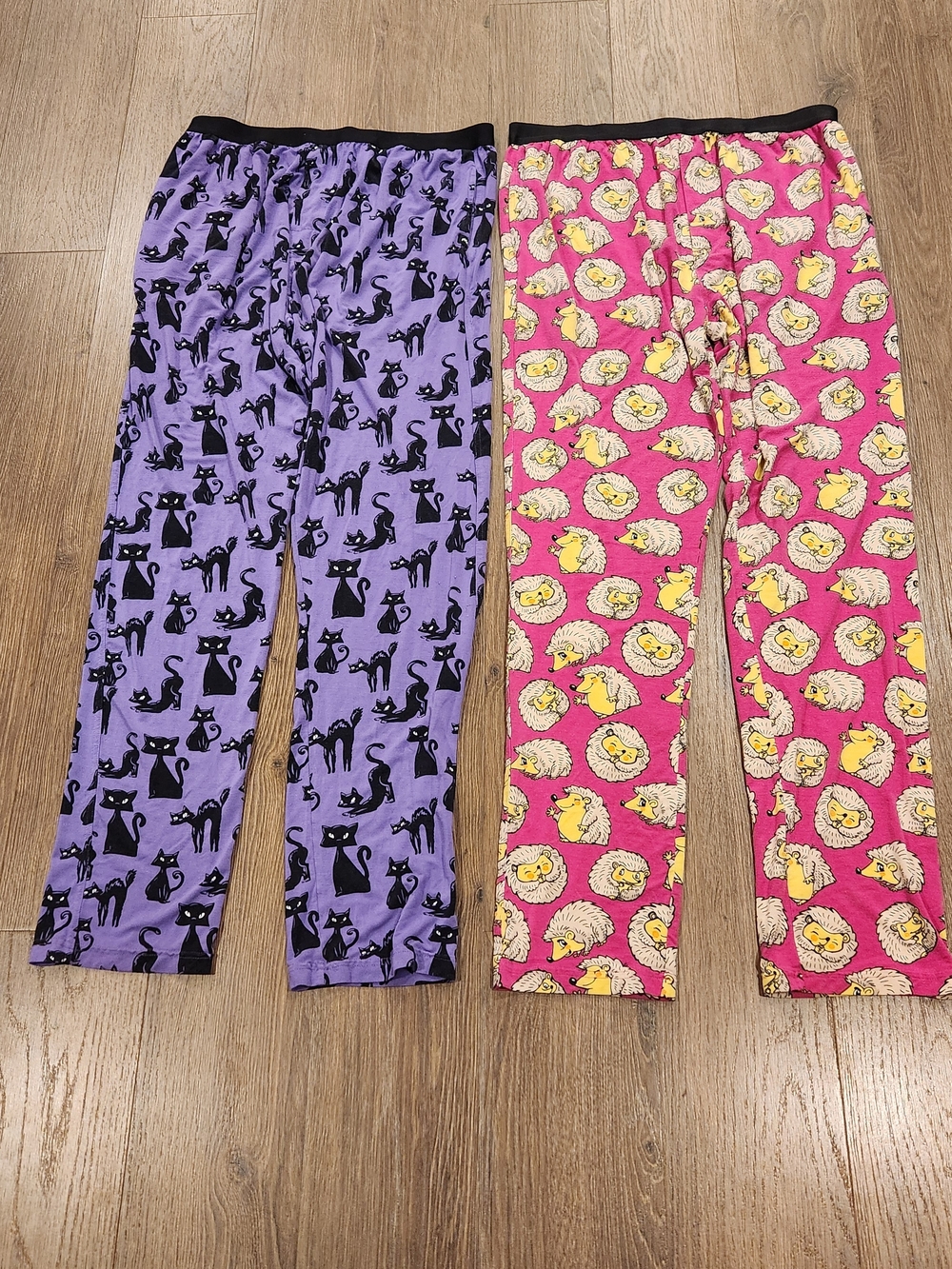 MeUndies Lounge Pants Bundle Retired Prints Purple Cats & Pink Hedgehog Size L